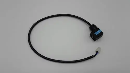 Kabel mit Steckverbindung, geeignet für Gasventile. Das Produkt stammt von der Marke Remeha und ist in einem einfachen, funktionalen Design gehalten.